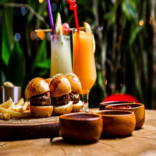 Foods & Drinks